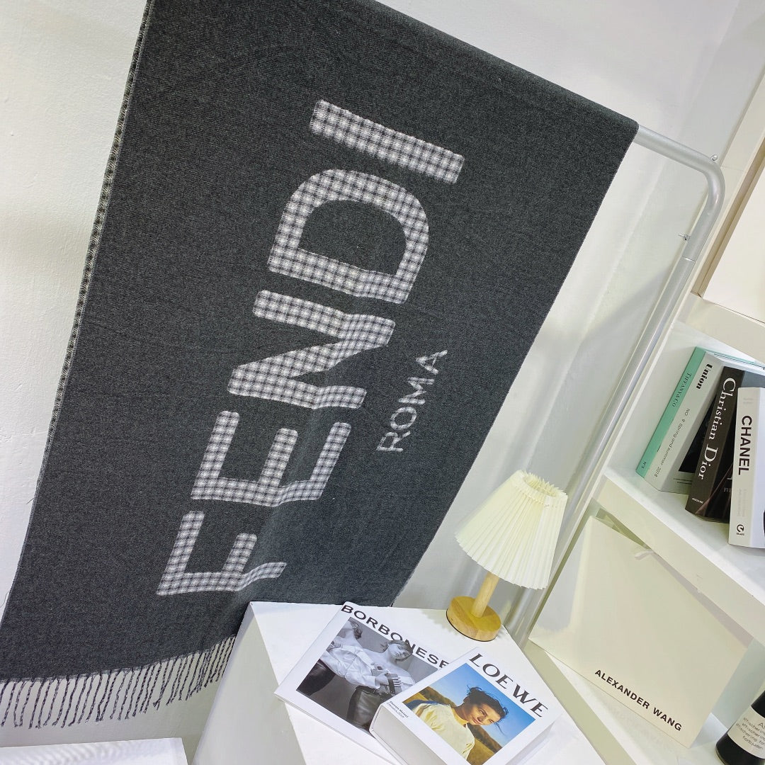 EN – Luxury FEI Scarf 001