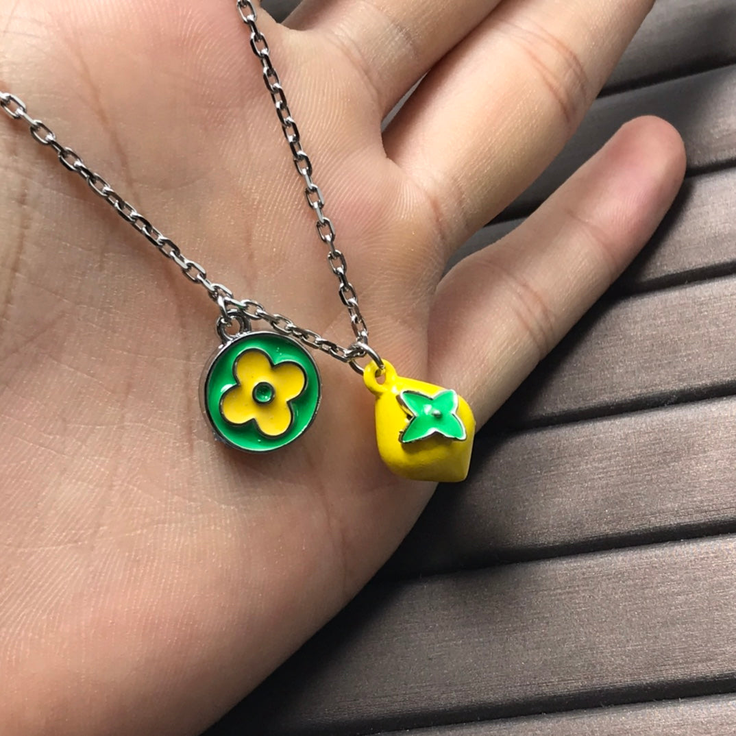 EN – Lux LV Necklaces 059