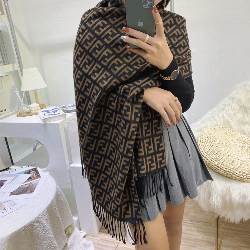 EN – Luxury FEI Scarf 018