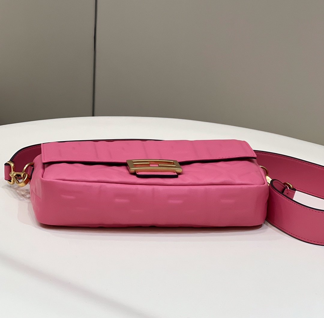 FI Baguette Pink For Women, Women’s Handbags, Shoulder And Crossbody Bags 10.6in/27cm FF 8BR600