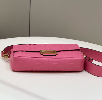 FI Baguette Pink For Women, Women’s Handbags, Shoulder And Crossbody Bags 10.6in/27cm FF 8BR600