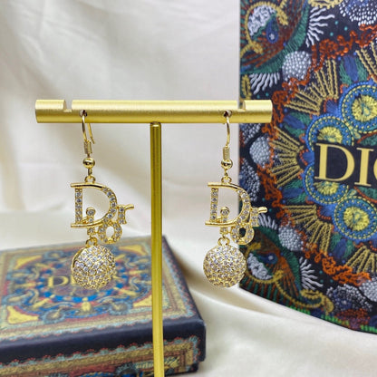 EN – Lux Earring DIR 003