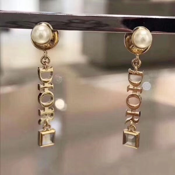 EN – Lux Earring Dir 021