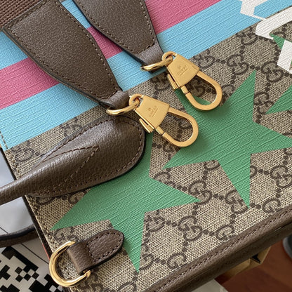 gg Medium Tote With Geometric Print Beige And Ebony gg Supreme Canvas With Geometric And Web Print For Women 14.8in/37.5cm gg 674148 UQHHG 8678
