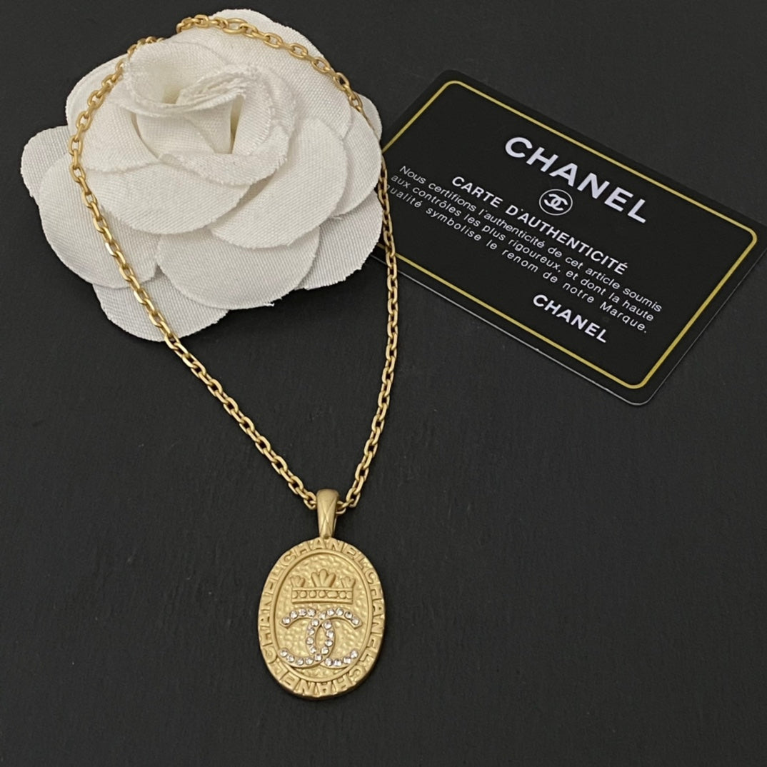 EN – Lux Necklace CHL014