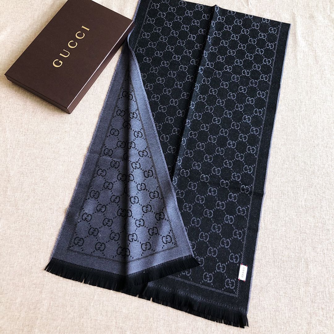 EN – Luxury GCI Scarf 011