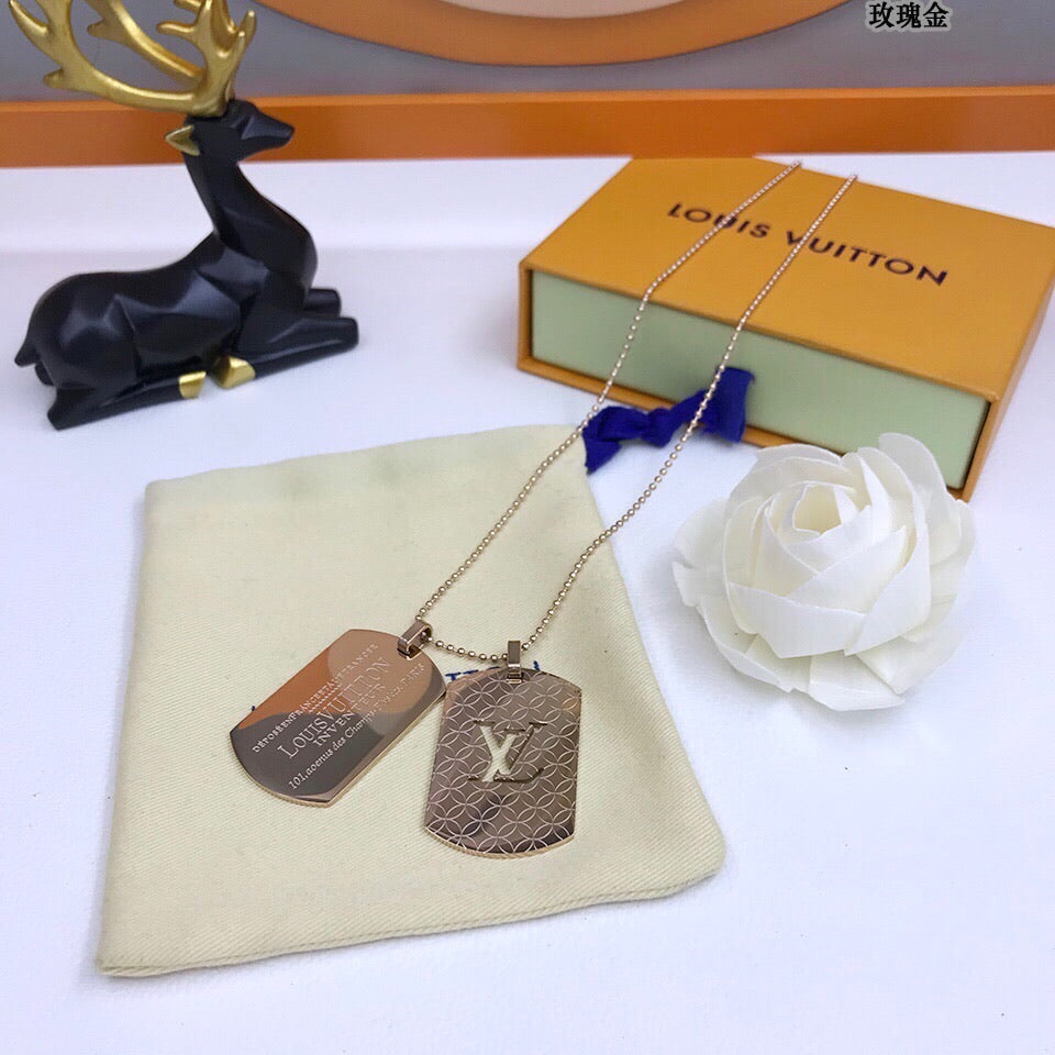 EN – Lux Necklace LUV022