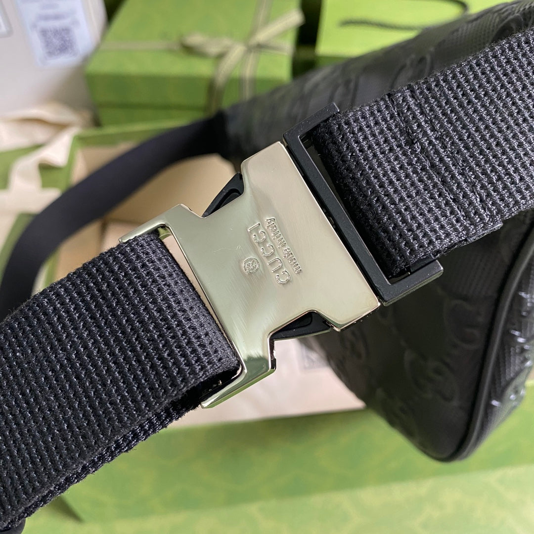 gg Embossed Belt Bag Black gg Embossed For Men  11in/28cm gg 645093 1W3CN 1000