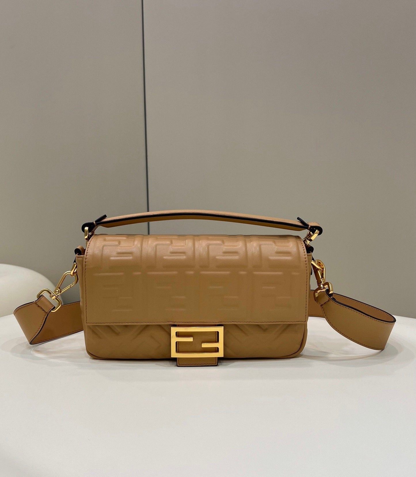 FI Baguette Brown For Women, Handbags, Shoulder And Crossbody Bags 10.6in/27cm FF 8BR600