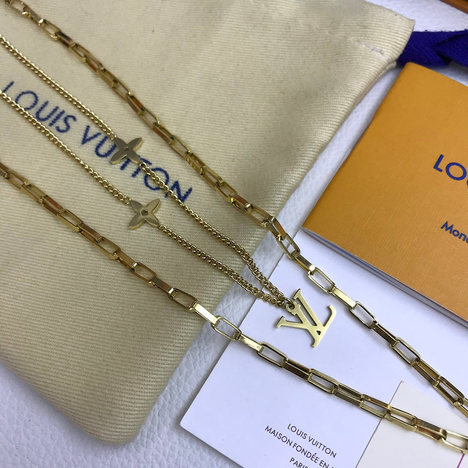 EN – Lux Necklace LUV011