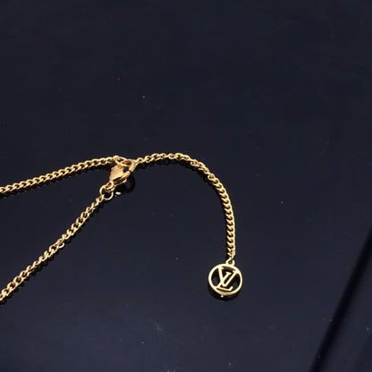 EN – Lux LV Necklaces 089