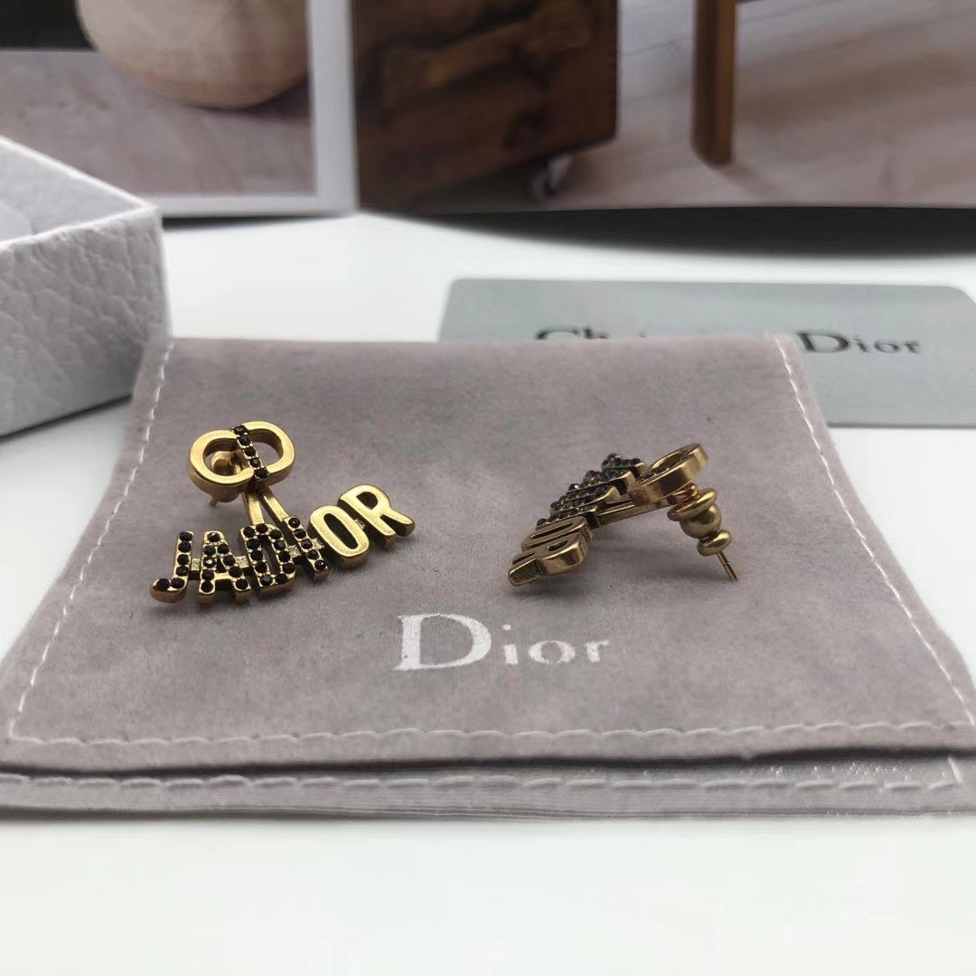 EN – Lux Earring Dir 014