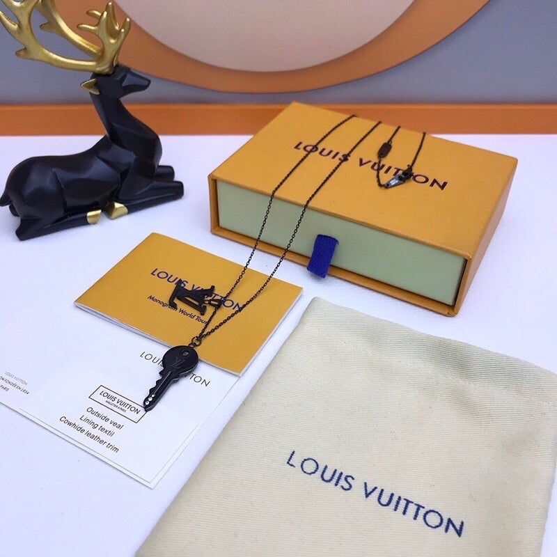 EN – Lux Necklace LUV020