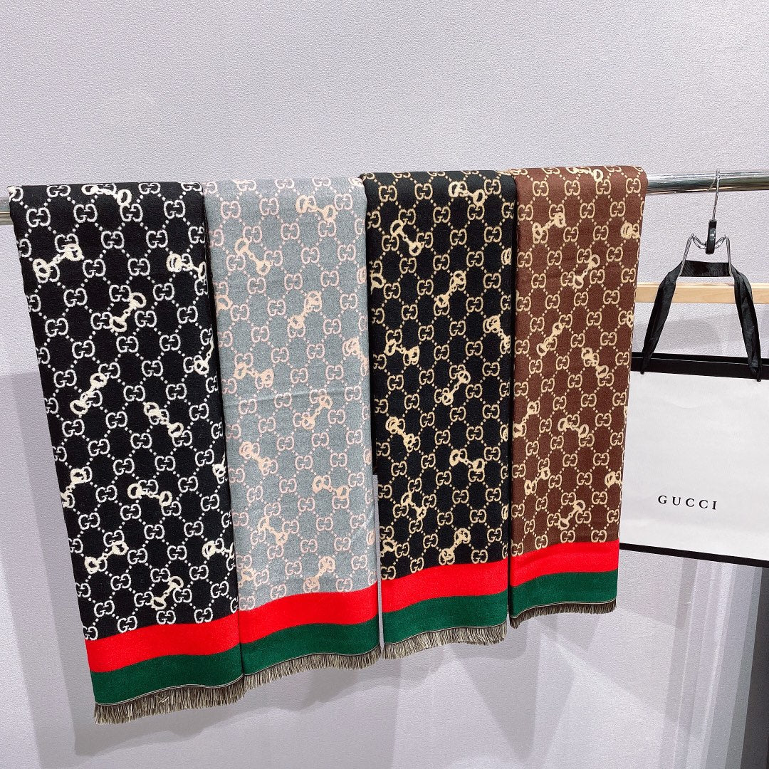 EN – Luxury GCI Scarf 013