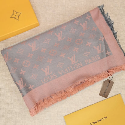 EN – Luxury LUV Scarf 021