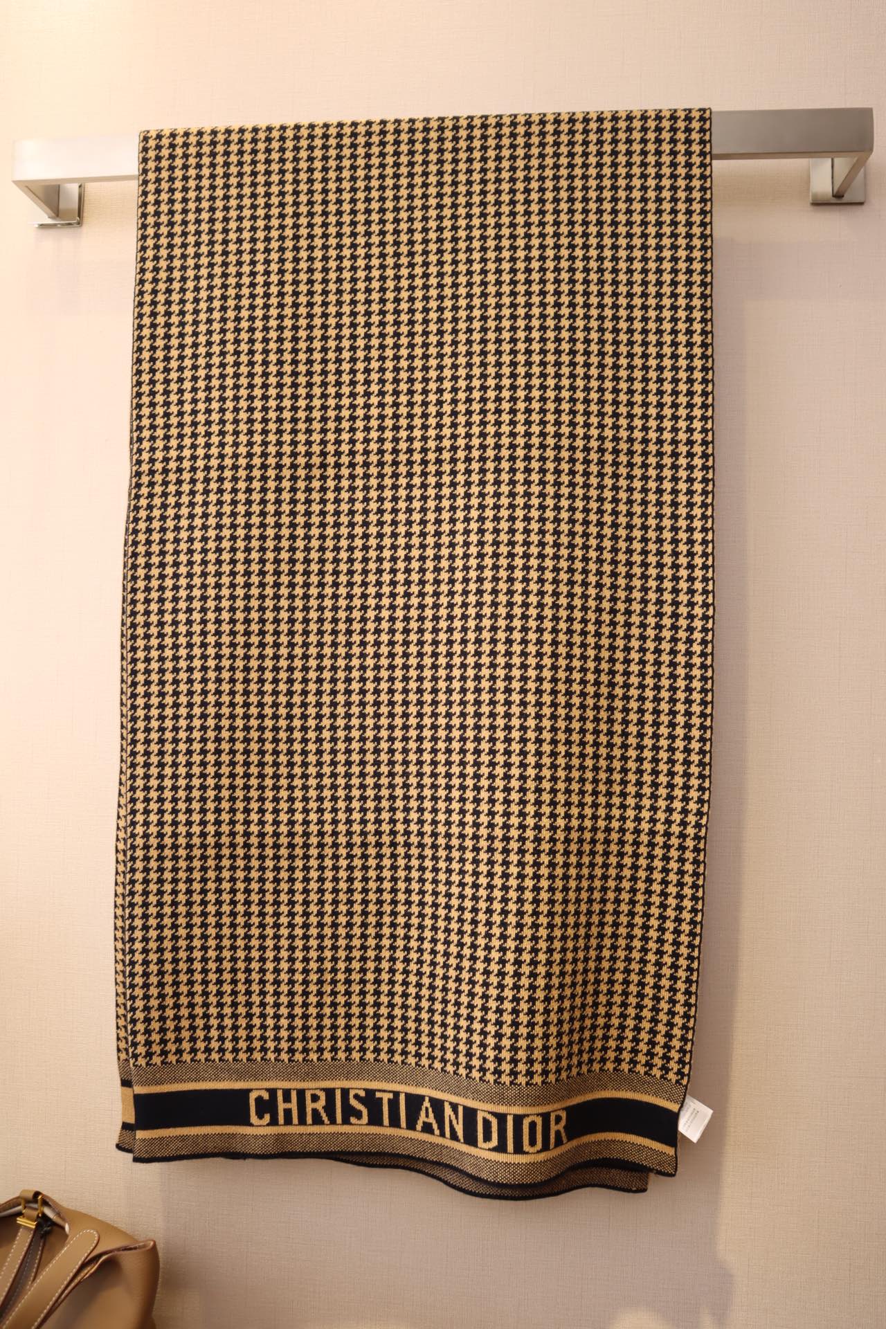 EN – Luxury DIR Scarf 007