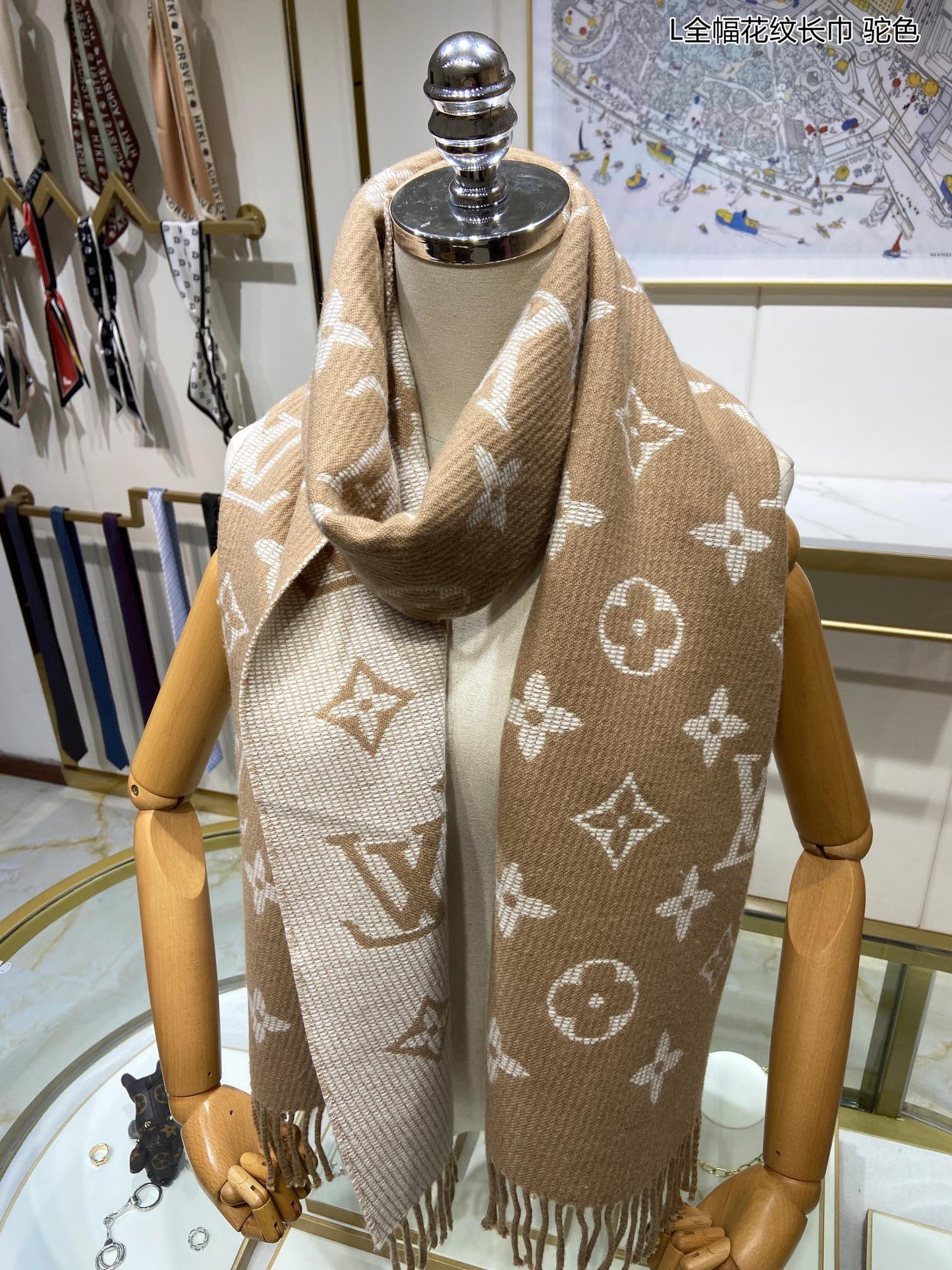 EN – Luxury LUV Scarf 038