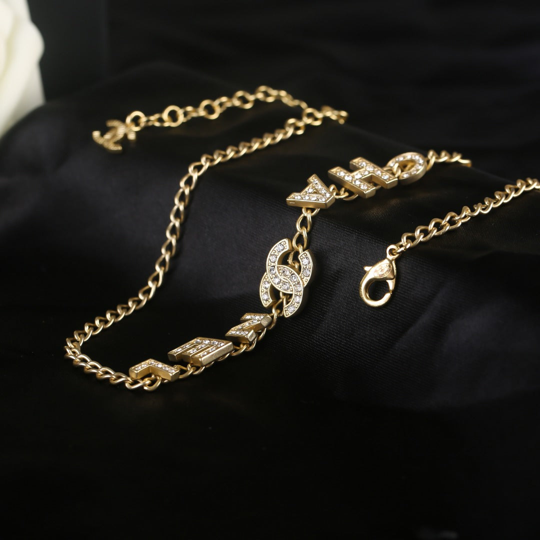 EN – Lux Necklace CHL011