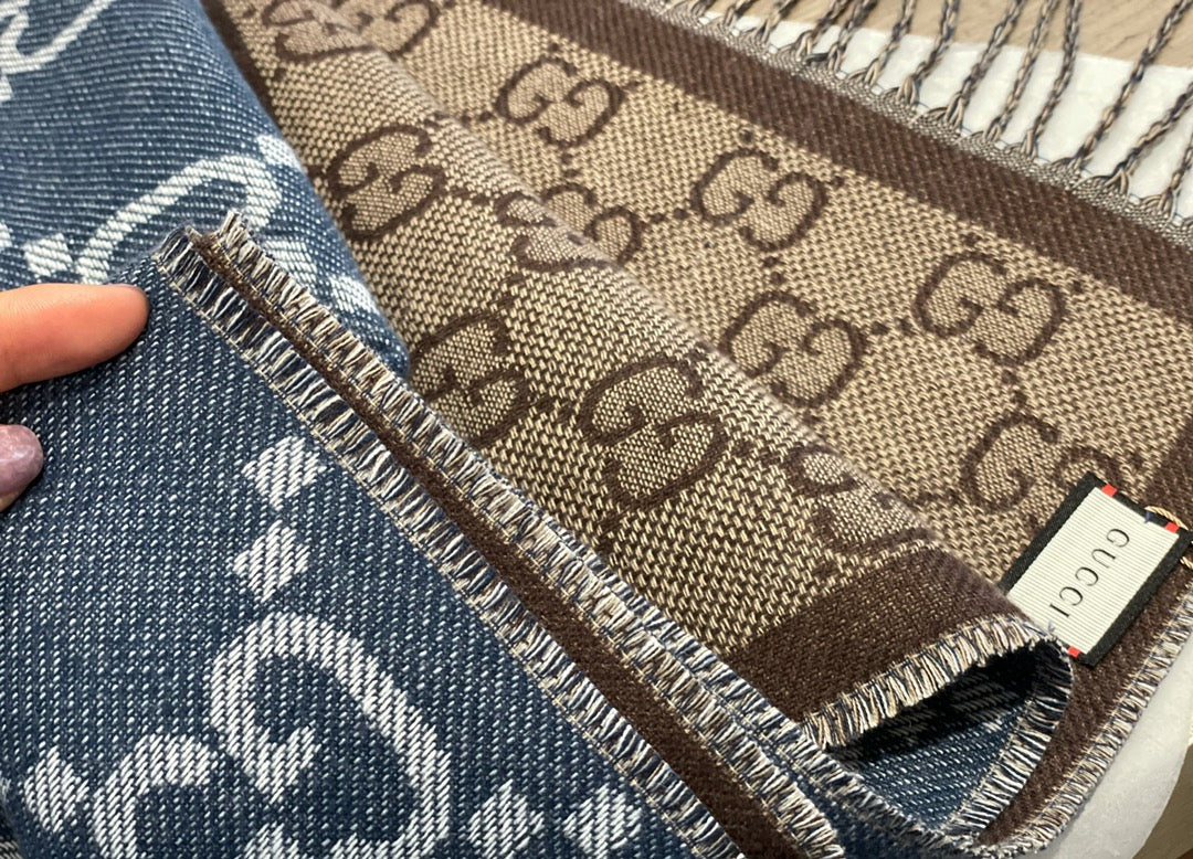 EN – Luxury GCI Scarf 001