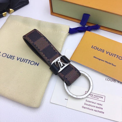 EN – Lux Keychains LUV 002