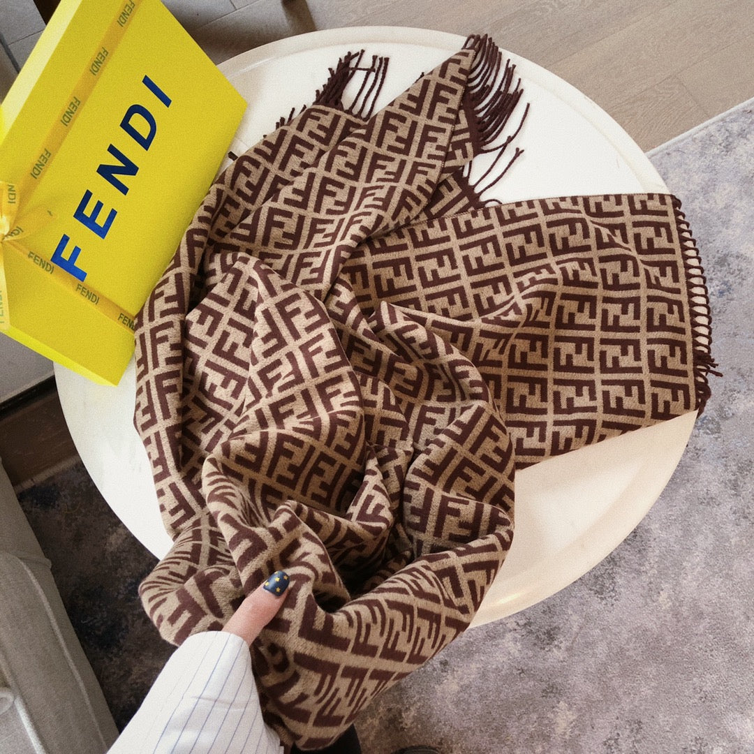 EN – Luxury FEI Scarf 013