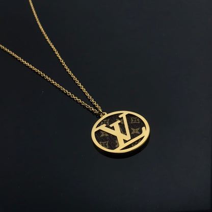 EN – Lux LV Necklaces 085