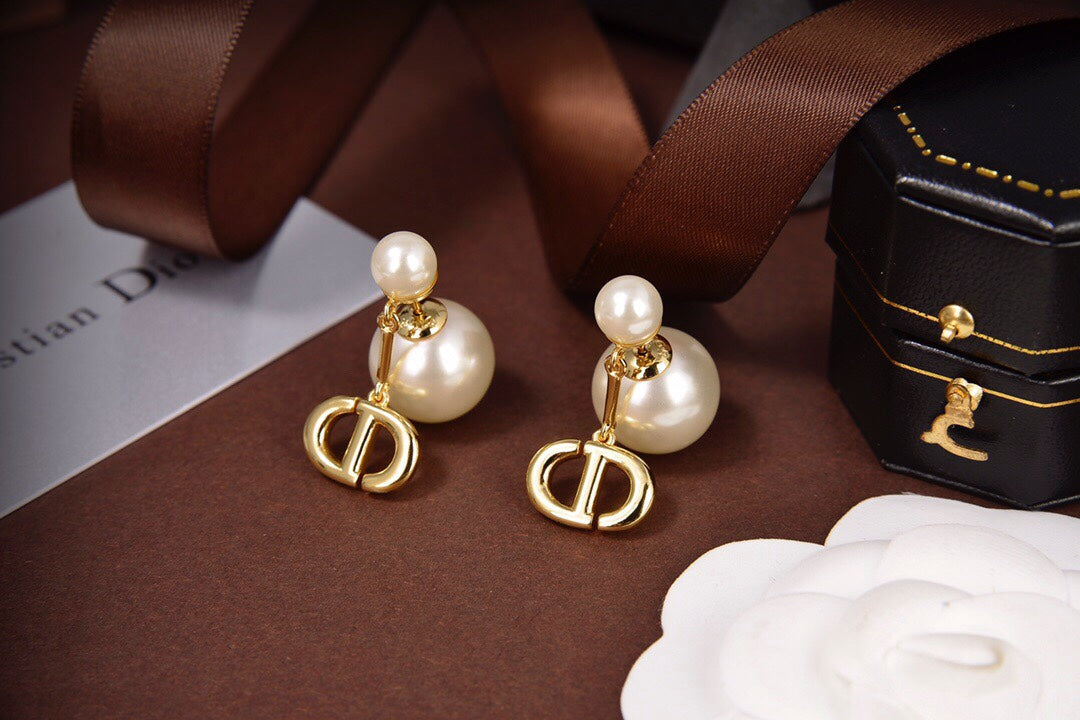 EN – Lux Earring Dir 017