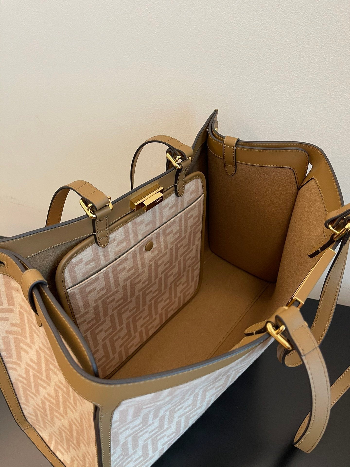 FI Peekaboo X-tote Bag Beige Canvas For Women, Handbags, Shoulder Bags 16.1in/41cm FF 8BH374