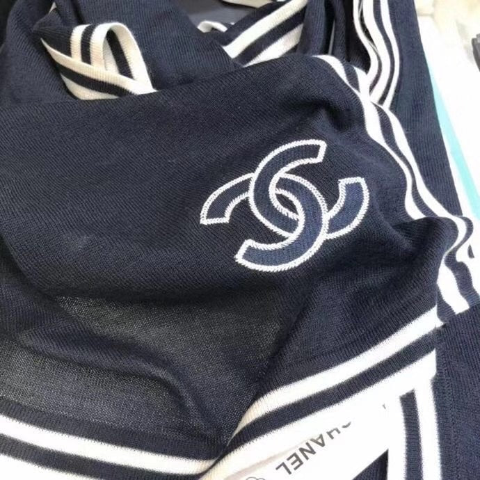 EN – Luxury CHL Scarf 004